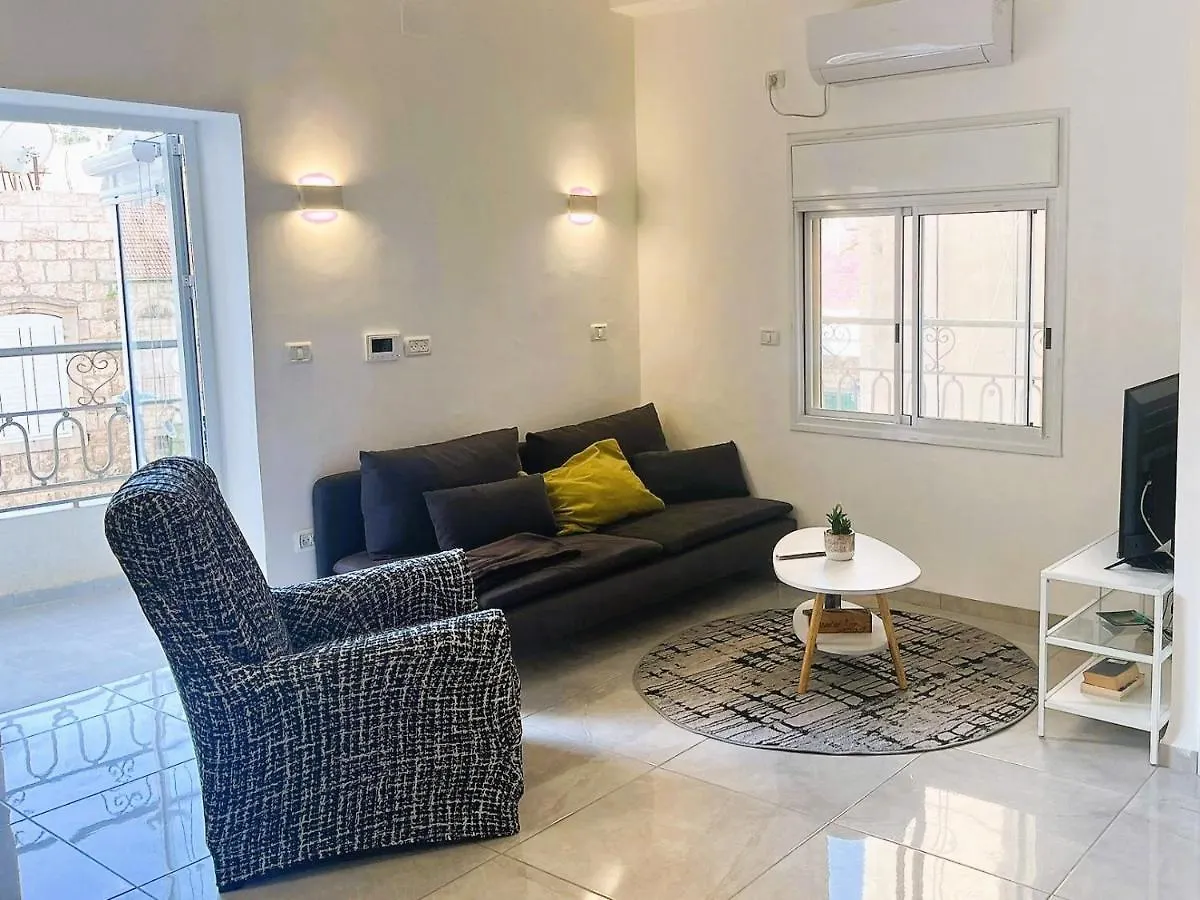 A Cozy 2Bdrm Home In Wadi-Nisnas Haifa