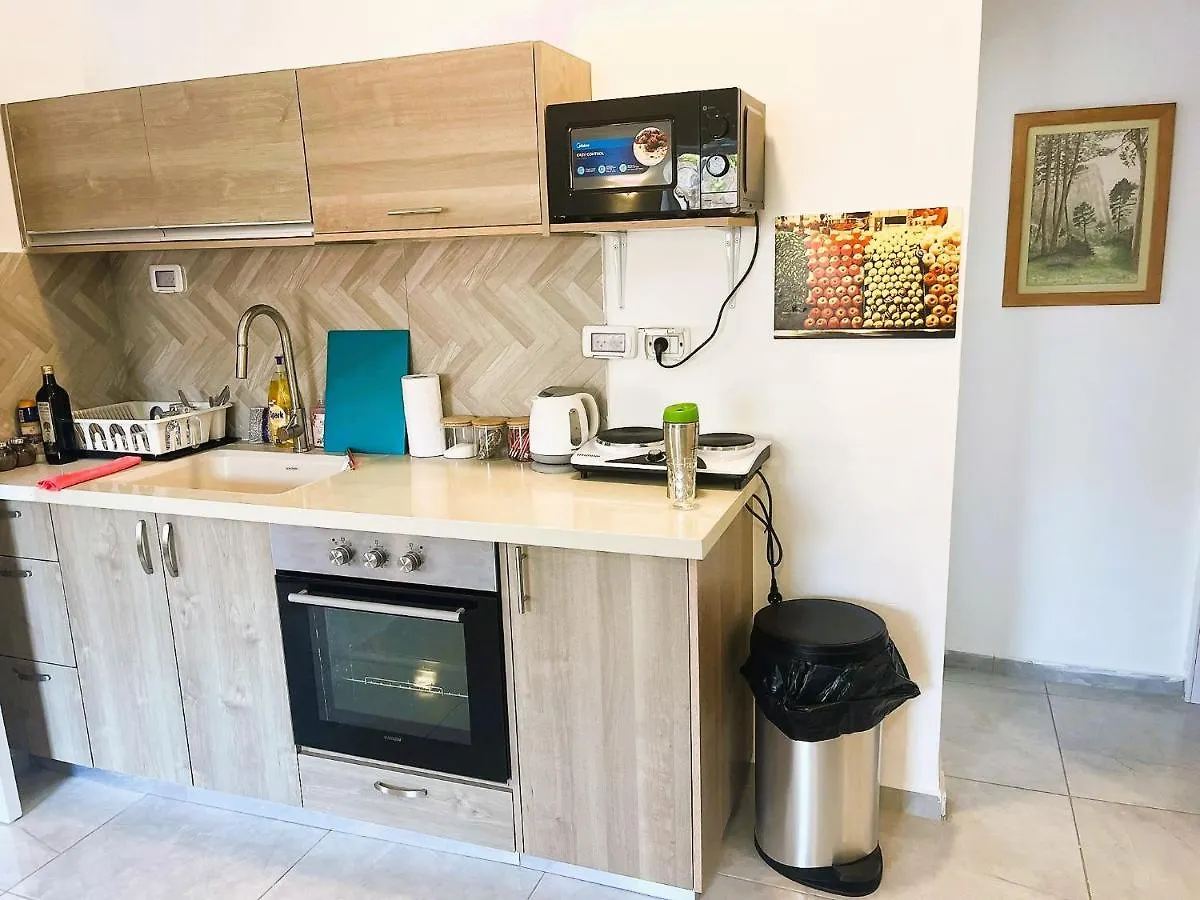 A Cozy 2Bdrm Home In Wadi-Nisnas Haifa Israel