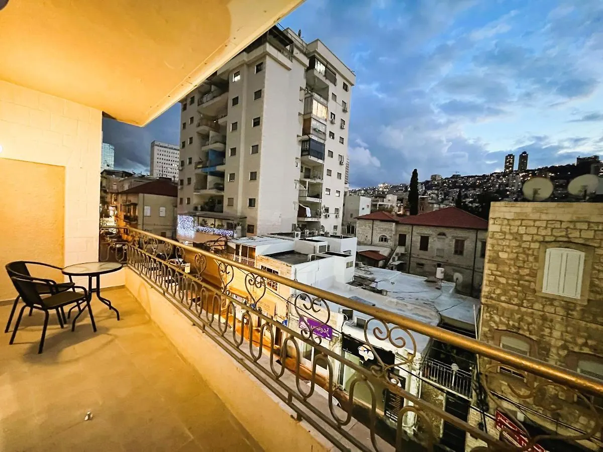 A Cozy 2Bdrm Home In Wadi-Nisnas Haifa 0*,  Israel